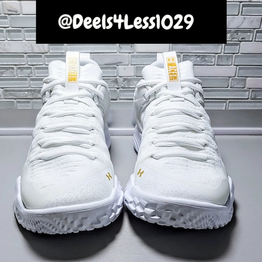 Under Armour Flow Ace Volleyball Womens Size 8.5 White Metallic Gold